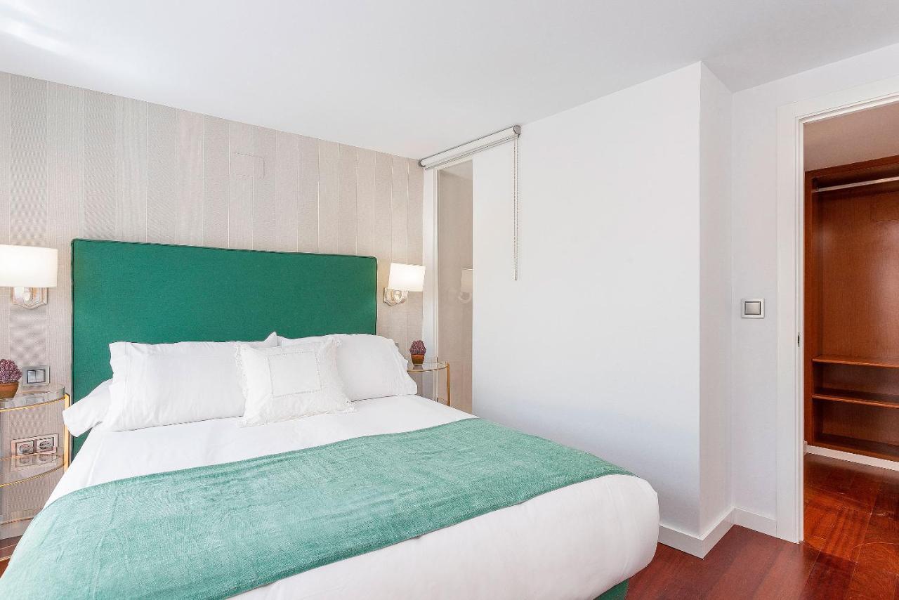 Genteel Home Plaza Nueva Sevilla Bagian luar foto