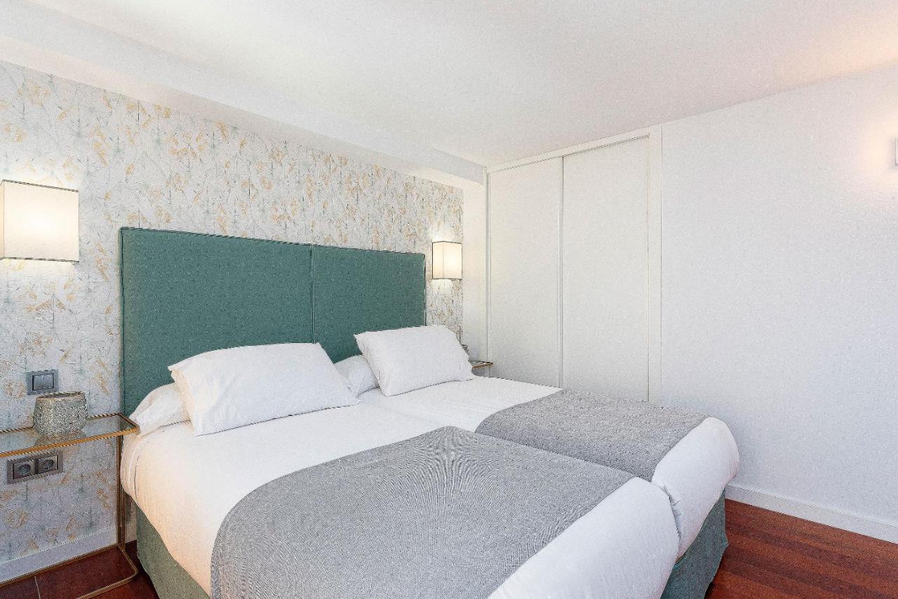 Genteel Home Plaza Nueva Sevilla Bagian luar foto