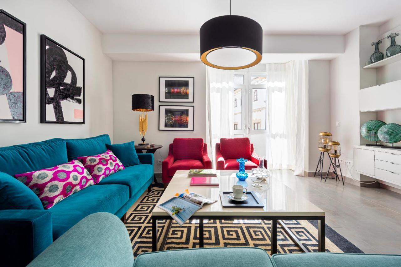 Genteel Home Plaza Nueva Sevilla Bagian luar foto